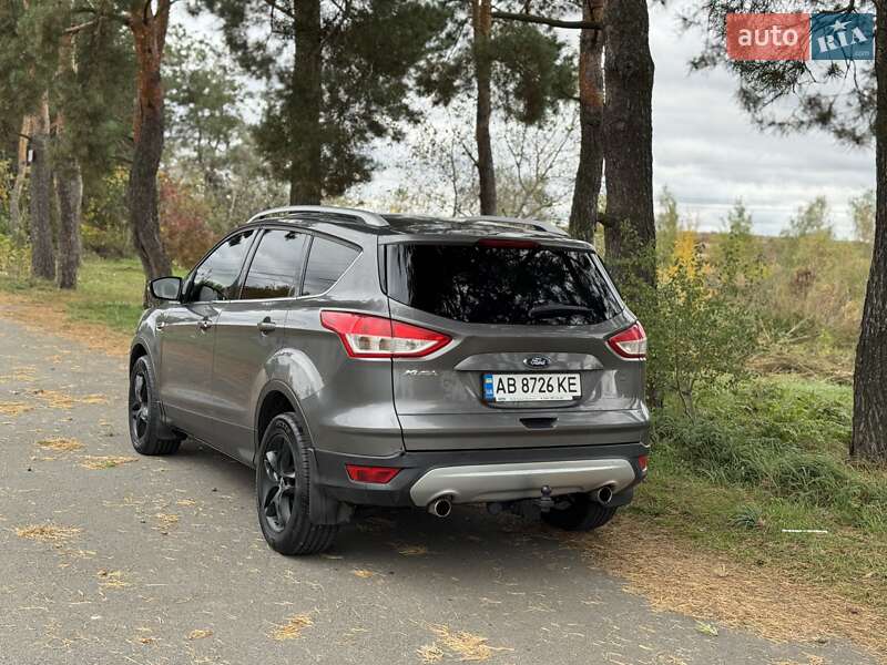 Внедорожник / Кроссовер Ford Kuga 2013 в Киеве