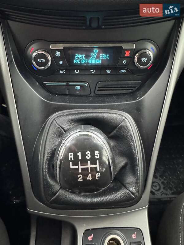 Внедорожник / Кроссовер Ford Kuga 2013 в Киеве