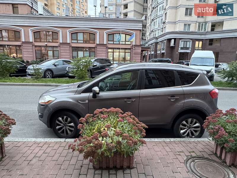 Позашляховик / Кросовер Ford Kuga 2011 в Києві фото 4 Позашляховик / Кросовер Ford Kuga 2011 в Києві