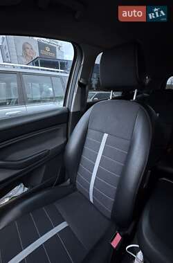Позашляховик / Кросовер Ford Kuga 2011 в 