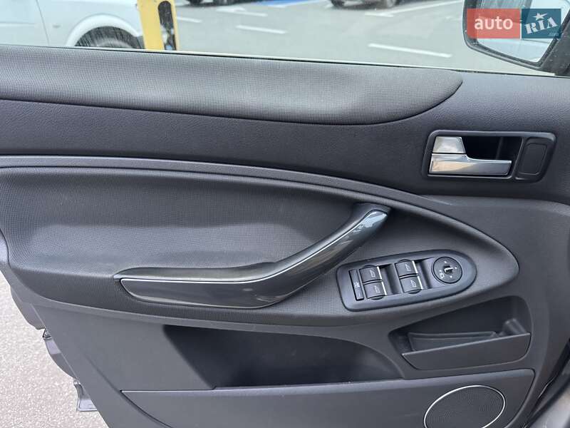Позашляховик / Кросовер Ford Kuga 2011 в Києві фото 11 Позашляховик / Кросовер Ford Kuga 2011 в Києві