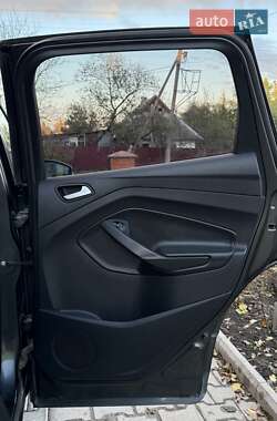 Позашляховик / Кросовер Ford Kuga 2018 в  фото 36 Позашляховик / Кросовер Ford Kuga 2018 в
