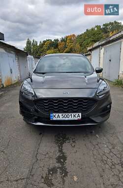 Внедорожник / Кроссовер Ford Kuga 2023 в 