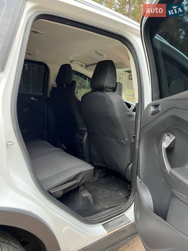 Позашляховик / Кросовер Ford Kuga 2019 в Києві