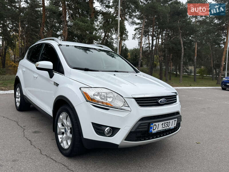 Позашляховик / Кросовер Ford Kuga 2011 в Києві