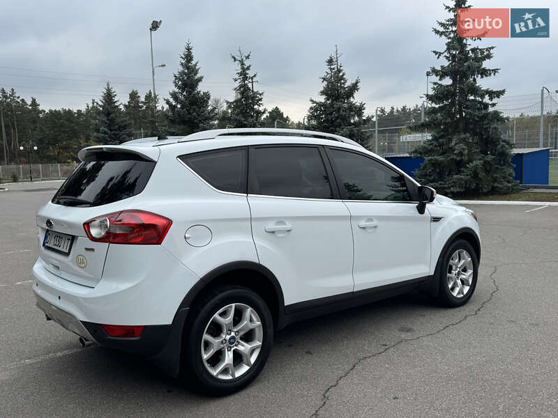 Позашляховик / Кросовер Ford Kuga 2011 в Києві