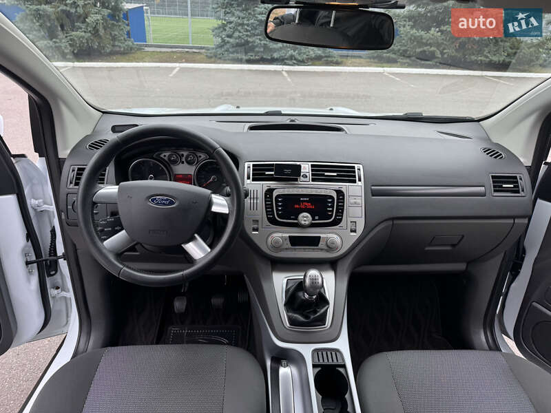 Позашляховик / Кросовер Ford Kuga 2011 в Києві