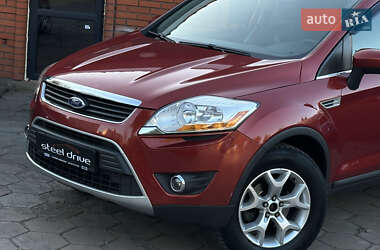 Позашляховик / Кросовер Ford Kuga 2010 в 