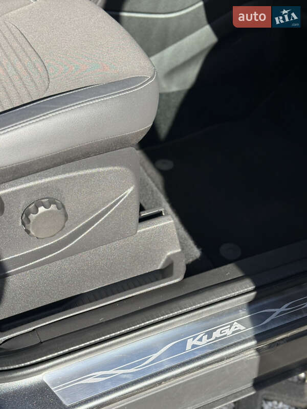 Внедорожник / Кроссовер Ford Kuga 2019 в Хмельницком фото 43 Внедорожник / Кроссовер Ford Kuga 2019 в Хмельницком