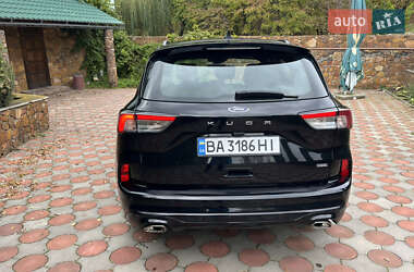 Позашляховик / Кросовер Ford Kuga 2021 в  фото 14 Позашляховик / Кросовер Ford Kuga 2021 в
