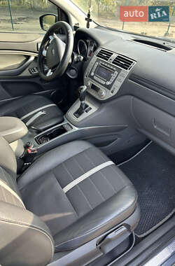 Внедорожник / Кроссовер Ford Kuga 2010 в 