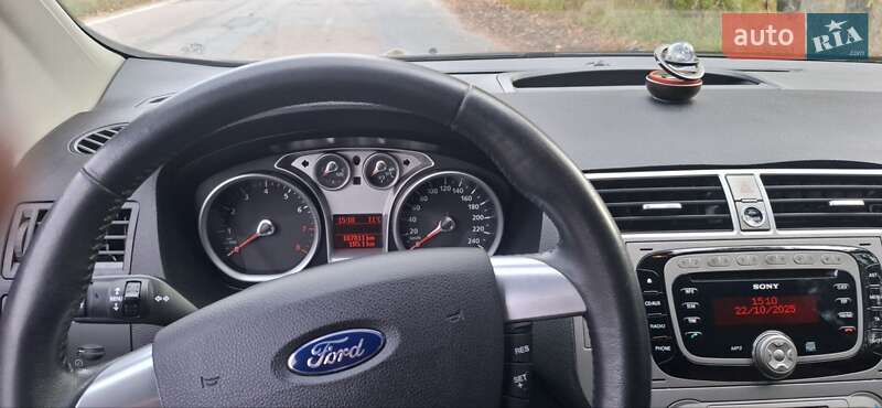 Внедорожник / Кроссовер Ford Kuga 2012 в Чернигове фото 14 Внедорожник / Кроссовер Ford Kuga 2012 в Чернигове