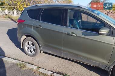 Внедорожник / Кроссовер Ford Kuga 2013 в 