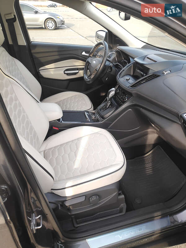 Внедорожник / Кроссовер Ford Kuga 2016 в Львове фото 8 Внедорожник / Кроссовер Ford Kuga 2016 в Львове