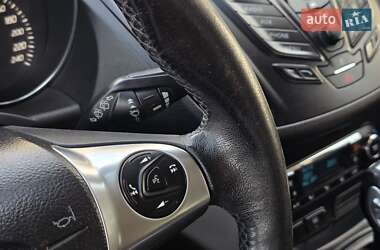 Внедорожник / Кроссовер Ford Kuga 2013 в 