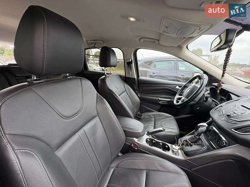 Внедорожник / Кроссовер Ford Kuga 2013 в Конотопе