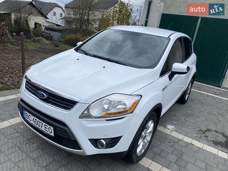 Позашляховик / Кросовер Ford Kuga 2011 в Стрию