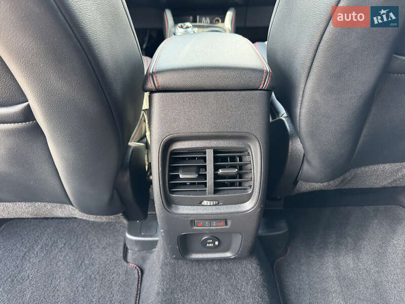 Внедорожник / Кроссовер Ford Kuga 2021 в Лопатине фото 30 Внедорожник / Кроссовер Ford Kuga 2021 в Лопатине