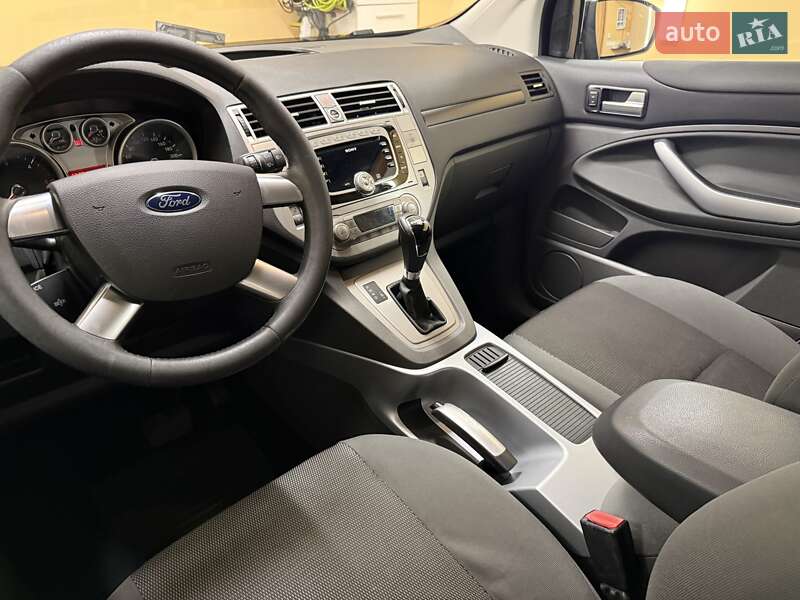 Внедорожник / Кроссовер Ford Kuga 2012 в Киеве
