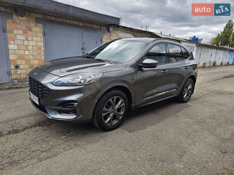 Позашляховик / Кросовер Ford Kuga 2023 в Києві