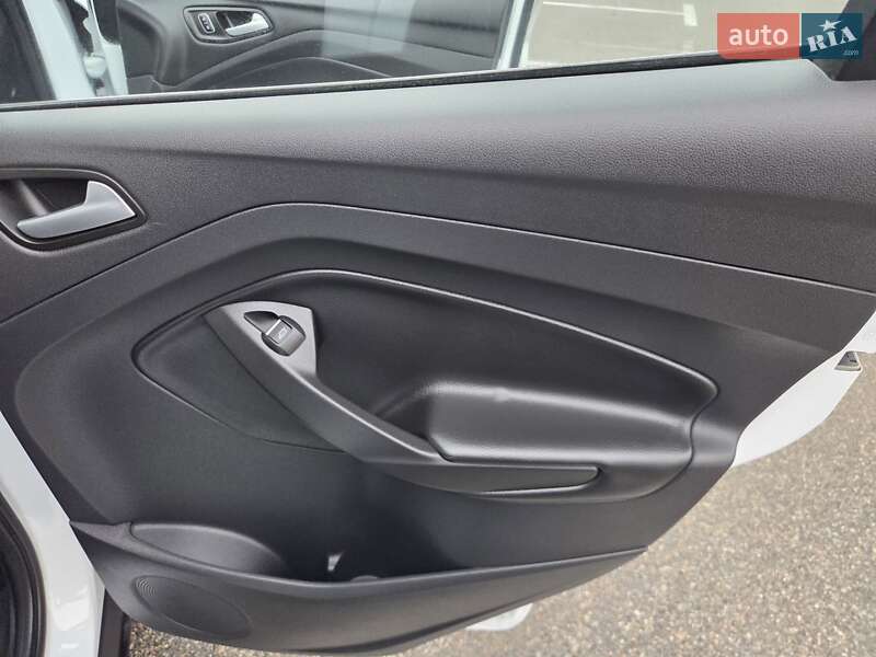 Внедорожник / Кроссовер Ford Kuga 2019 в Киеве