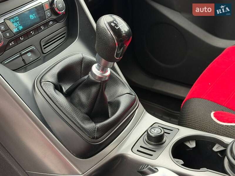 Позашляховик / Кросовер Ford Kuga 2013 в Харкові фото 35 Позашляховик / Кросовер Ford Kuga 2013 в Харкові