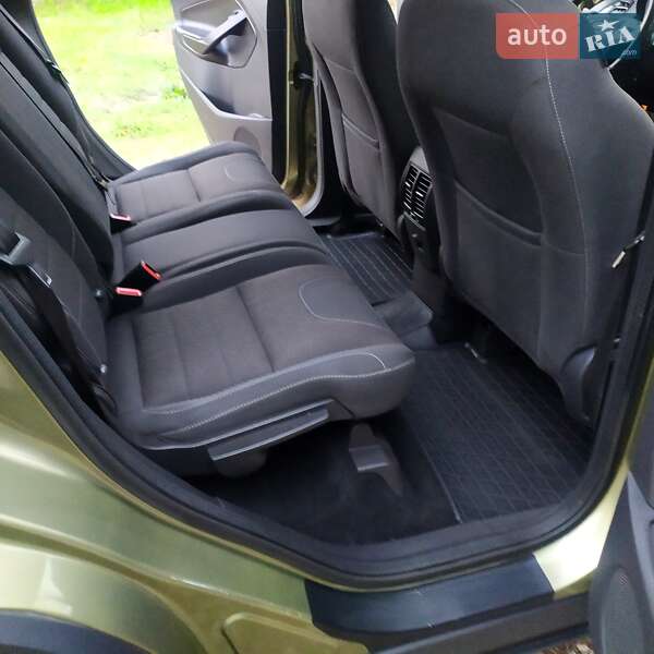 Позашляховик / Кросовер Ford Kuga 2015 в Кривому Розі фото 16 Позашляховик / Кросовер Ford Kuga 2015 в Кривому Розі