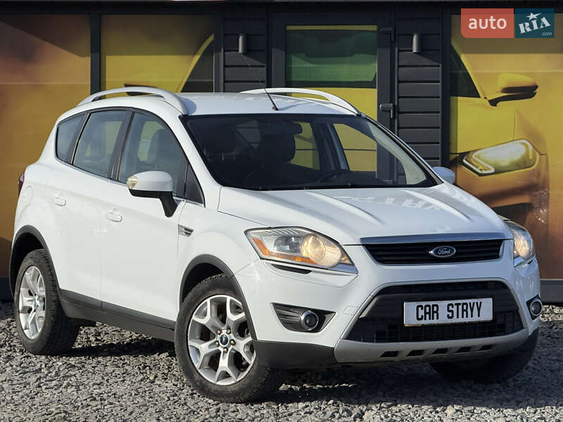 Позашляховик / Кросовер Ford Kuga 2010 в Стрию
