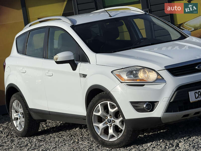 Позашляховик / Кросовер Ford Kuga 2010 в Стрию