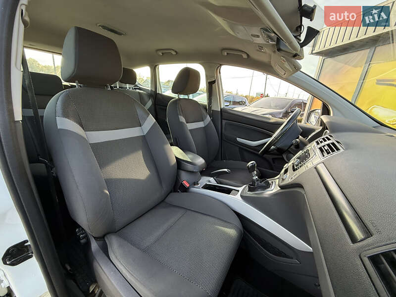 Позашляховик / Кросовер Ford Kuga 2010 в Стрию