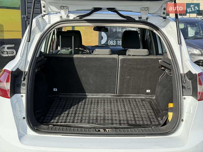 Позашляховик / Кросовер Ford Kuga 2010 в Стрию