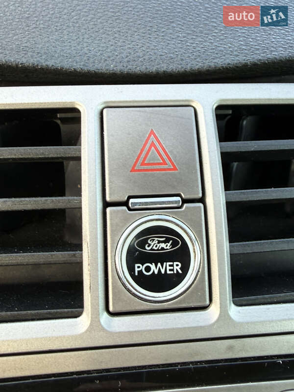 Позашляховик / Кросовер Ford Kuga 2010 в Стрию