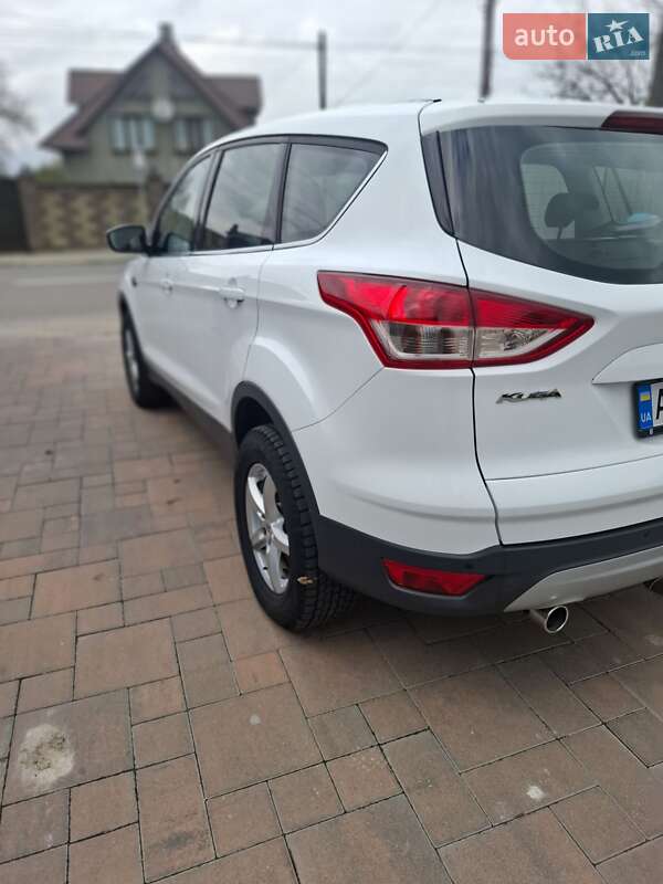 Внедорожник / Кроссовер Ford Kuga 2014 в Звягеле