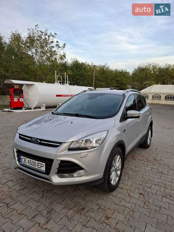 Внедорожник / Кроссовер Ford Kuga 2016 в Черновцах