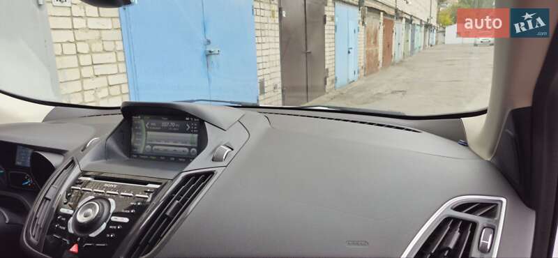 Внедорожник / Кроссовер Ford Kuga 2013 в Днепре