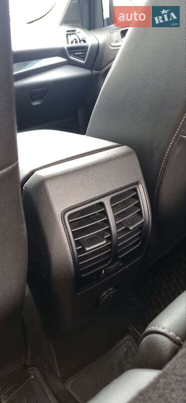 Внедорожник / Кроссовер Ford Kuga 2013 в Днепре