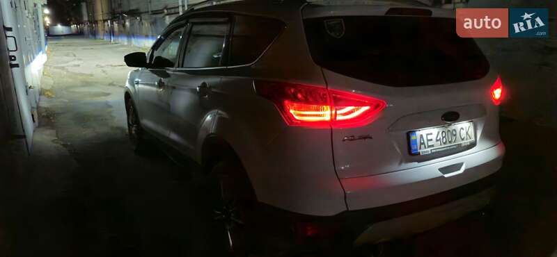 Внедорожник / Кроссовер Ford Kuga 2013 в Днепре