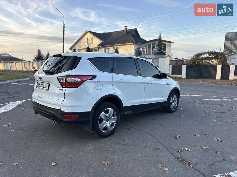 Внедорожник / Кроссовер Ford Kuga 2017 в Виннице фото 29 Внедорожник / Кроссовер Ford Kuga 2017 в Виннице