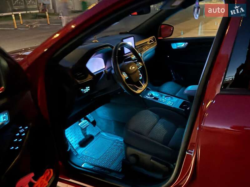 Внедорожник / Кроссовер Ford Kuga 2020 в Одессе фото 82 Внедорожник / Кроссовер Ford Kuga 2020 в Одессе