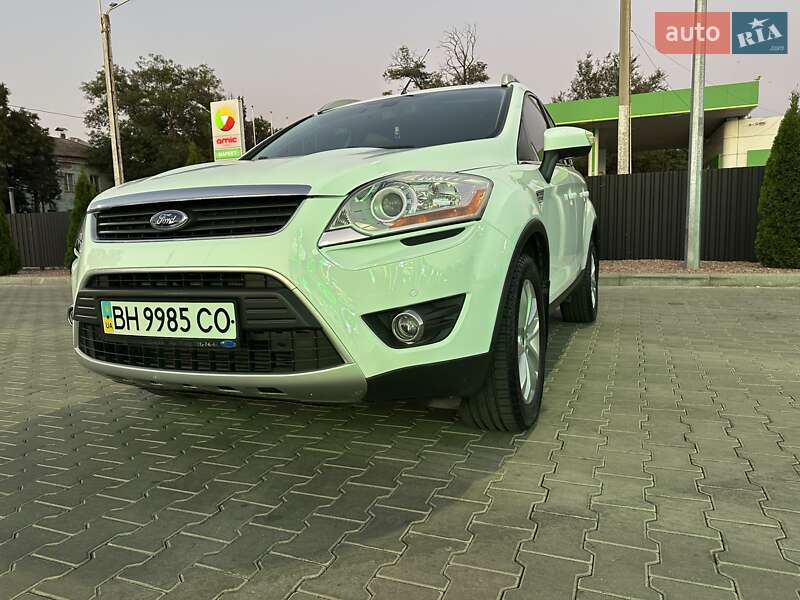 Внедорожник / Кроссовер Ford Kuga 2010 в Одессе