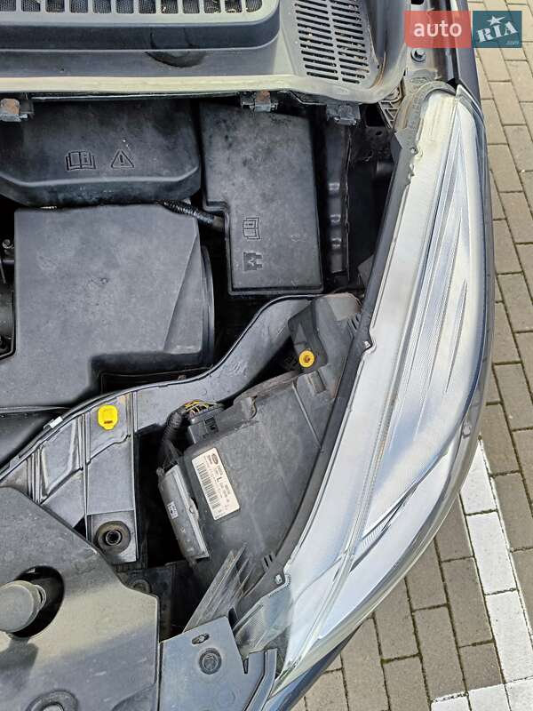 Внедорожник / Кроссовер Ford Kuga 2016 в Калуше