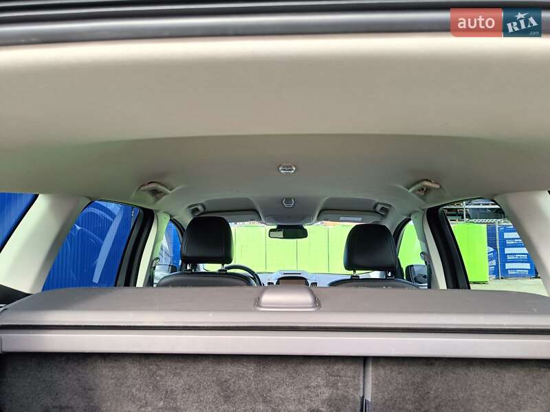 Внедорожник / Кроссовер Ford Kuga 2016 в Калуше