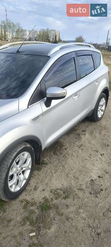 Позашляховик / Кросовер Ford Kuga 2010 в Миколаєві