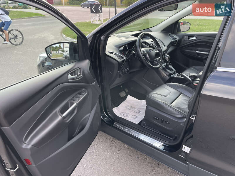 Внедорожник / Кроссовер Ford Kuga 2014 в Дубно