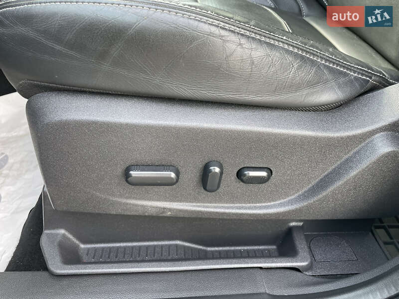 Внедорожник / Кроссовер Ford Kuga 2014 в Дубно