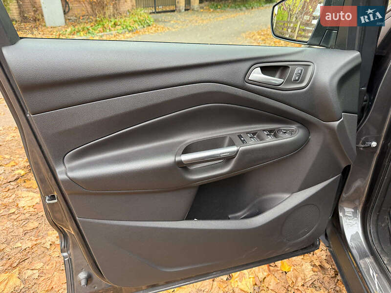 Внедорожник / Кроссовер Ford Kuga 2019 в Киеве фото 11 Внедорожник / Кроссовер Ford Kuga 2019 в Киеве