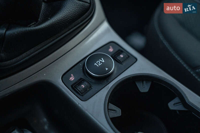 Внедорожник / Кроссовер Ford Kuga 2015 в Черновцах фото 28 Внедорожник / Кроссовер Ford Kuga 2015 в Черновцах