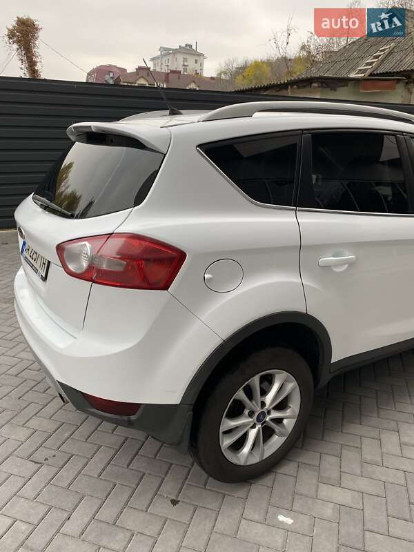 Позашляховик / Кросовер Ford Kuga 2012 в Умані фото 6 Позашляховик / Кросовер Ford Kuga 2012 в Умані
