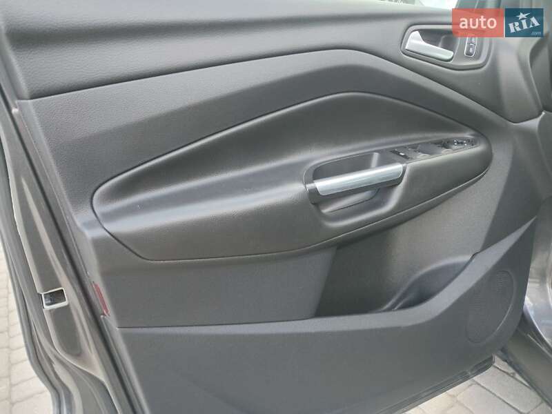 Позашляховик / Кросовер Ford Kuga 2017 в Львові фото 19 Позашляховик / Кросовер Ford Kuga 2017 в Львові