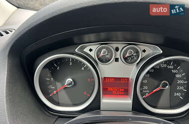 Позашляховик / Кросовер Ford Kuga 2011 в Ковелі